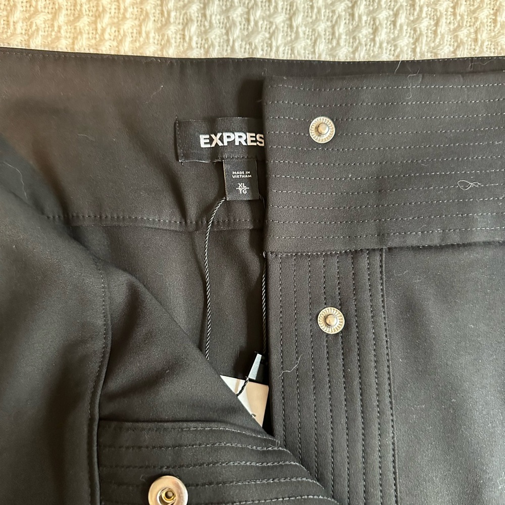Express Black Button-Front Skirt - image 3